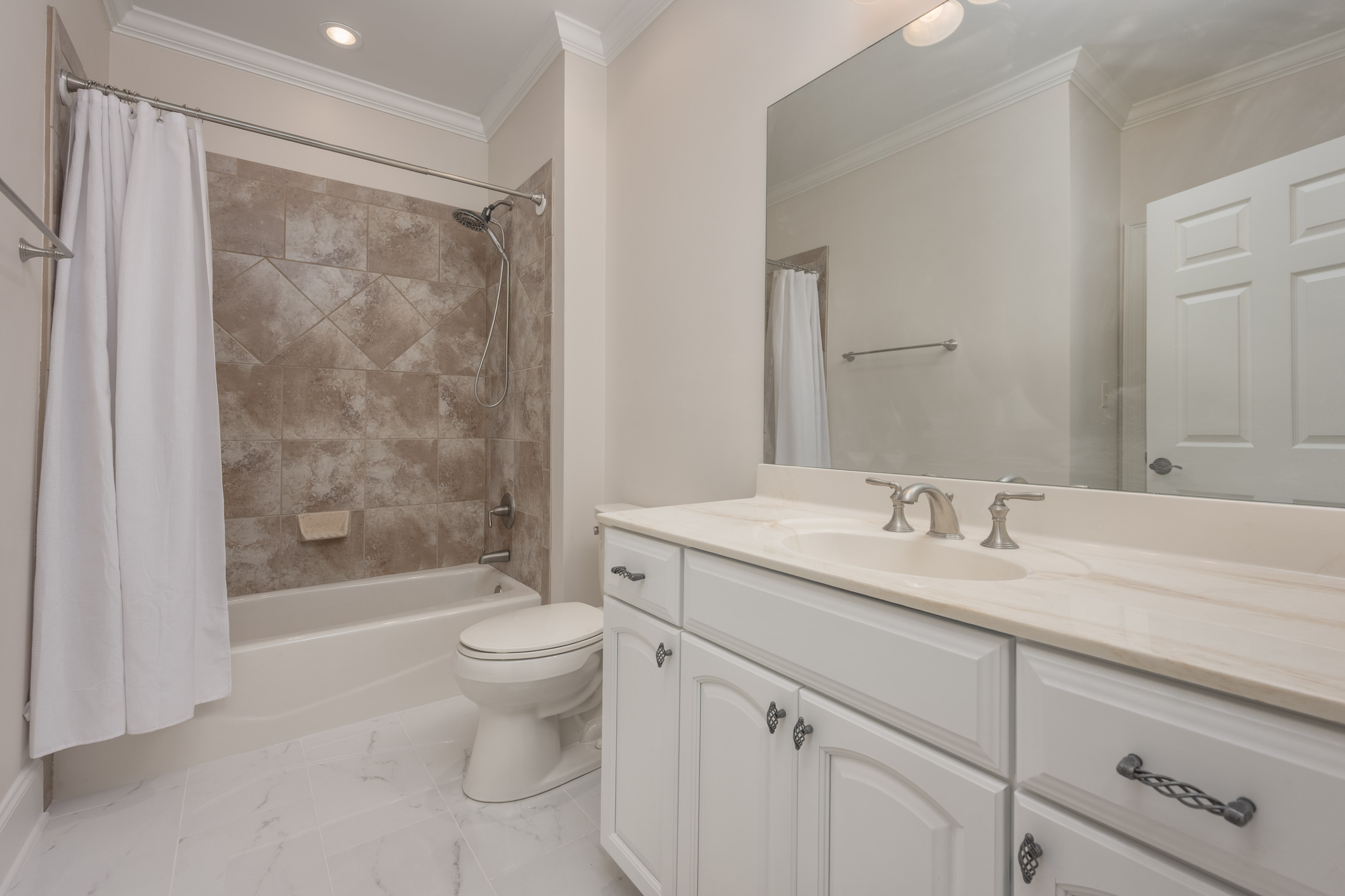 1001 Walton Way image 53